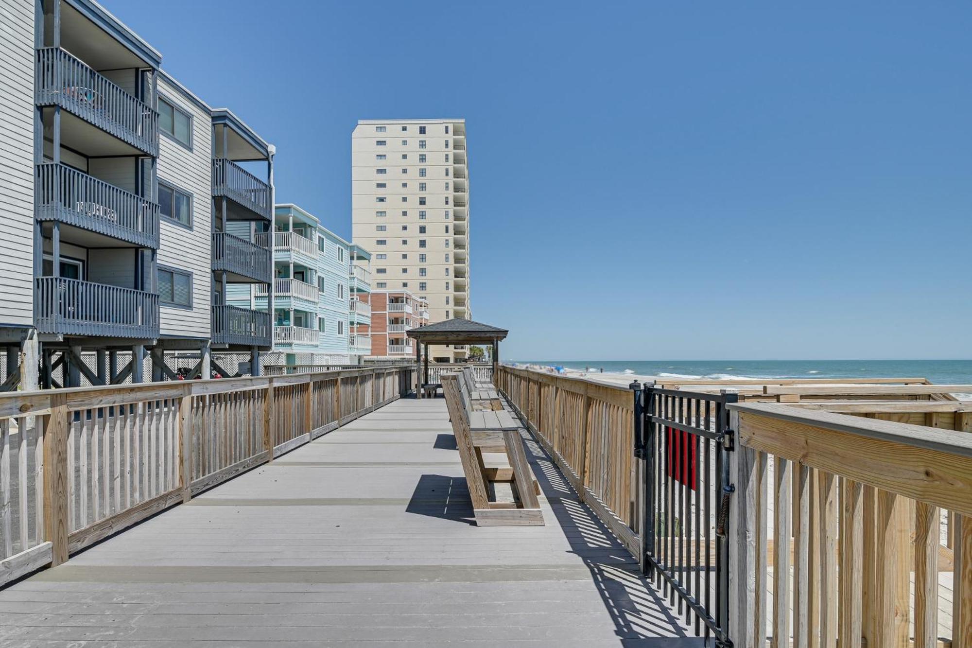 Coastal Condo On Beach With Community Pool Access! Myrtle Beach Zewnętrze zdjęcie