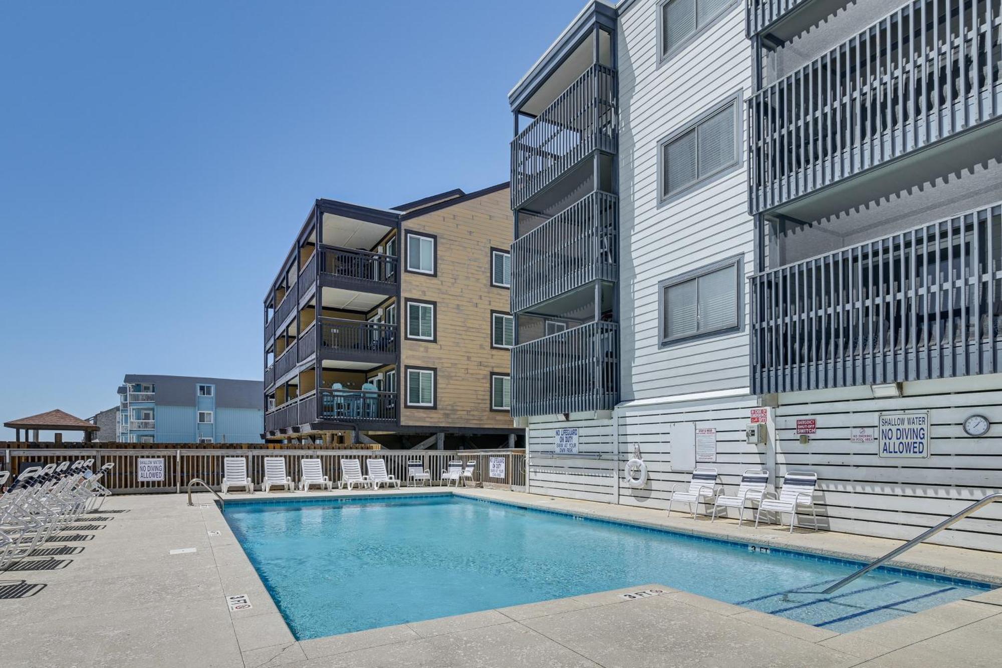 Coastal Condo On Beach With Community Pool Access! Myrtle Beach Zewnętrze zdjęcie