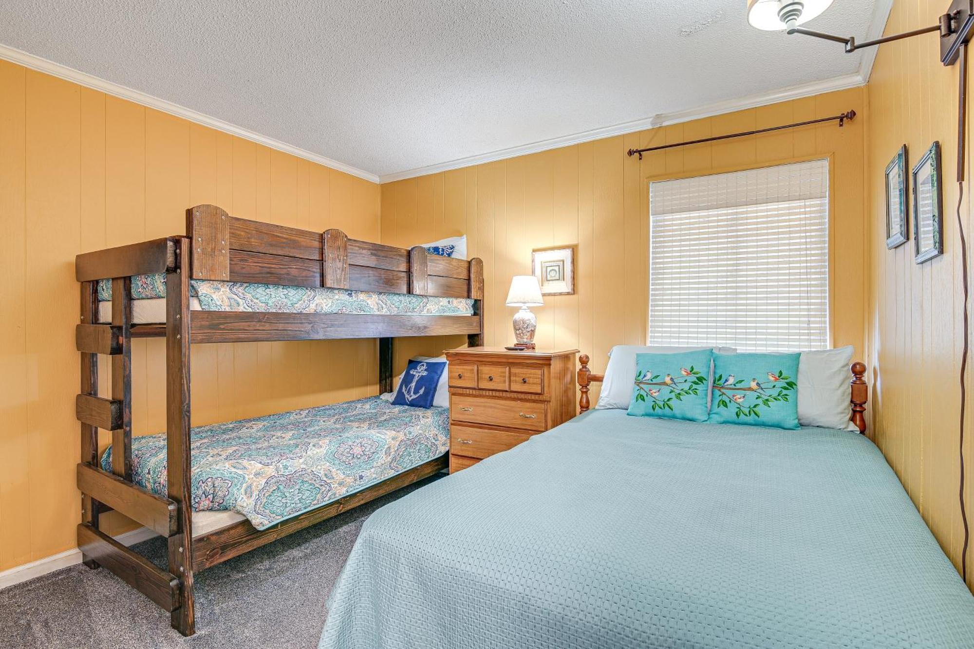 Coastal Condo On Beach With Community Pool Access! Myrtle Beach Zewnętrze zdjęcie